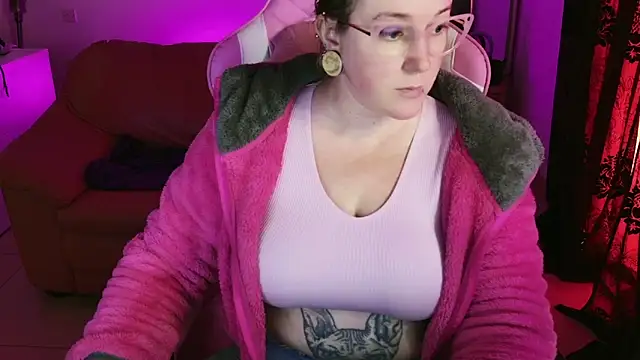 kisicaxx online show from 10, 1, 2025