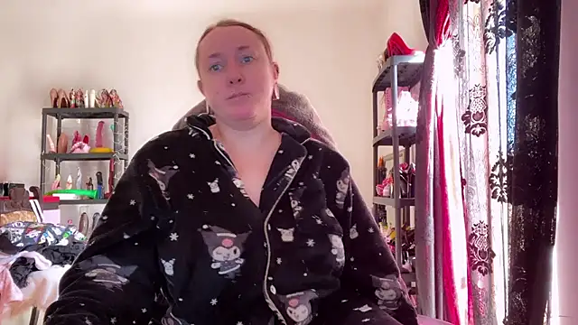 kisicaxx online show from 13, 1, 2026