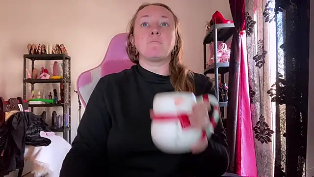 kisicaxx online show from 18, 2, 2026