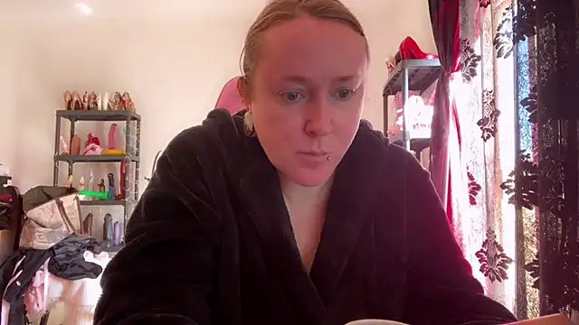 kisicaxx online show from 24, 2, 2026