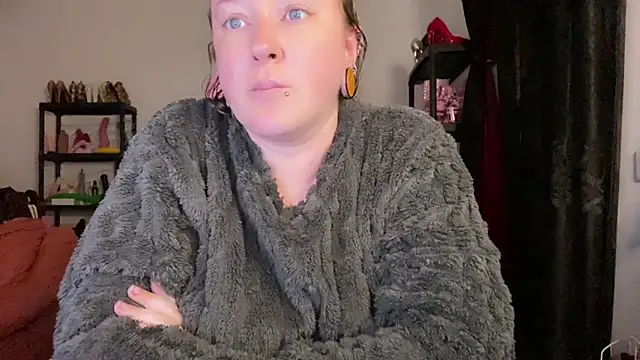 kisicaxx online show from 12, 3, 2026