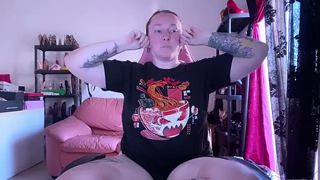 kisicaxx online show from 25, 5, 2026
