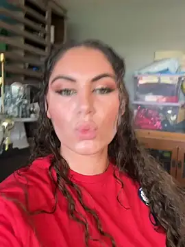 Snapshot of lovely_beast chatting on 19, 6, 2026 lovely beast online show from 19, 6, 2026