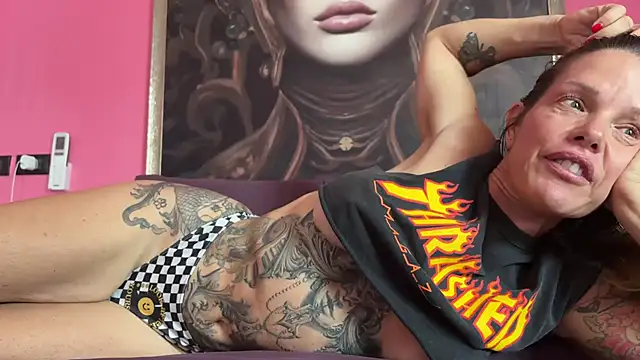 mommyselenafit  online show from 29, 9, 2025