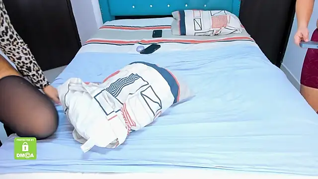 Squirt couple online show from 30, 10, 2025