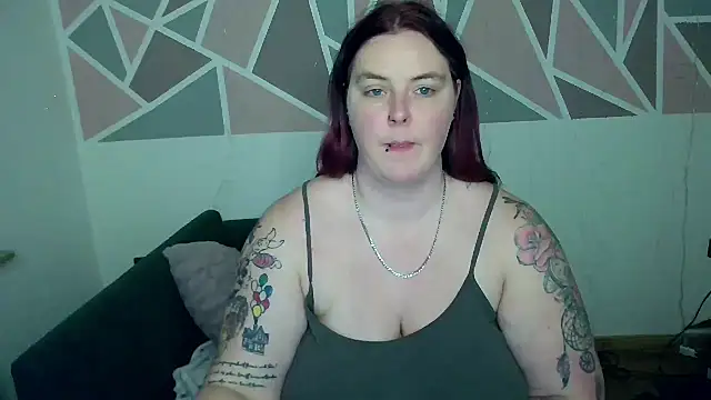JoyceKyra91 online show from 5, 1, 2025