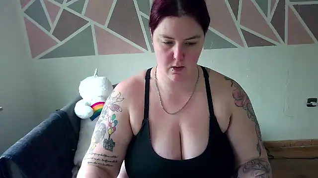 JoyceKyra91 online show from 15, 2, 2025