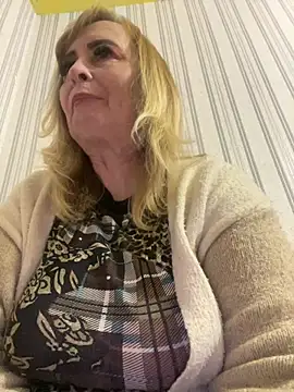 Irina2909xh online show from 11, 1, 2026