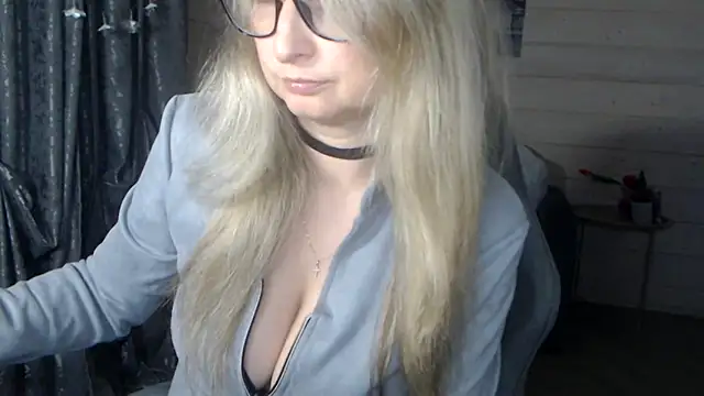 RubiLakros online show from 31, 10, 2025