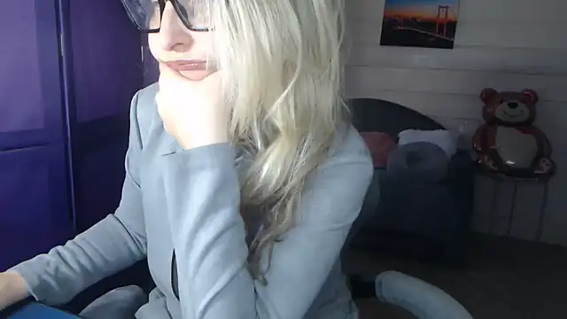 Snapshot of RubiLakros chatting on 27, 4, 2026 RubiLakros online show from 27, 4, 2026