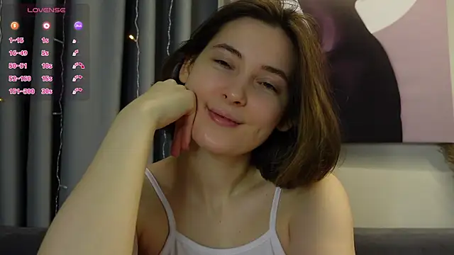 Snapshot of BeckyMartens chatting on 2, 3, 2025 BeckyMartens online show from 2, 3, 2025