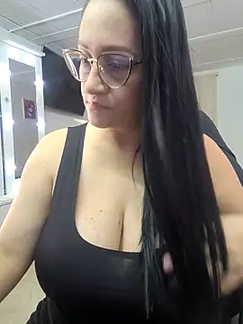 Ameliarizo online show from 1, 11, 2025