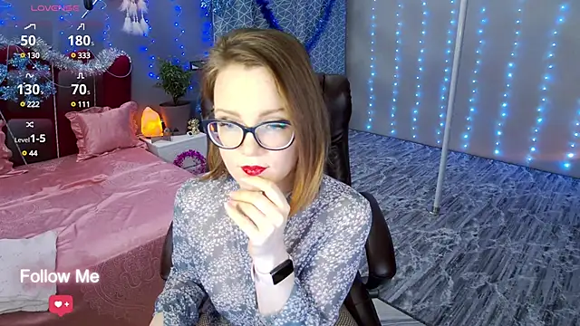Snapshot of AngelaWhiti chatting on 19, 12, 2024 AngelaWhiti online show from 19, 12, 2024