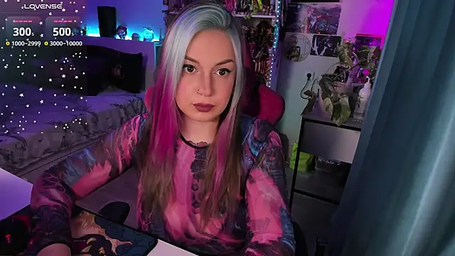 ChloeKohaku online show from 13, 1, 2025