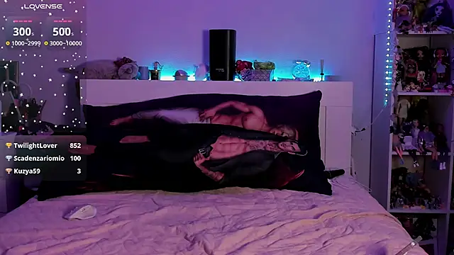 ChloeKohaku online show from 10, 3, 2025