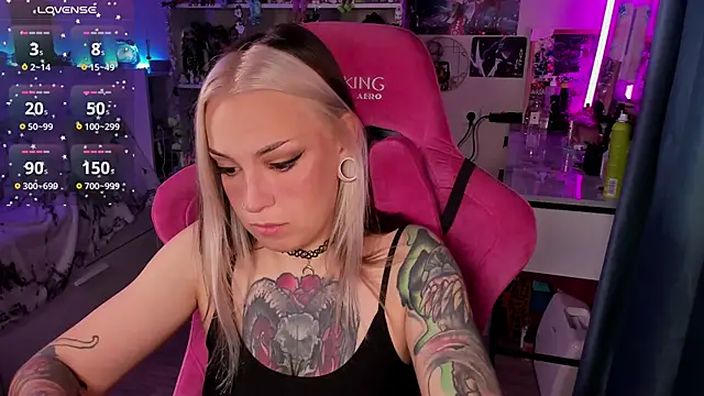 ChloeKohaku online show from 13, 10, 2025