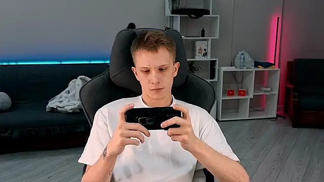 arlekincrop online show from 23, 9, 2025