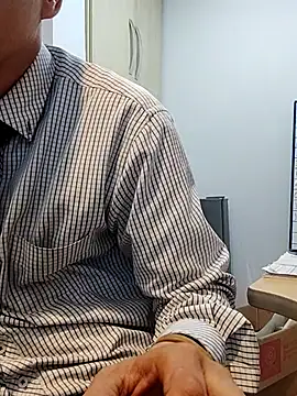 Snapshot of Business_dickkk chatting on 4, 3, 2025 Business dickkk online show from 4, 3, 2025