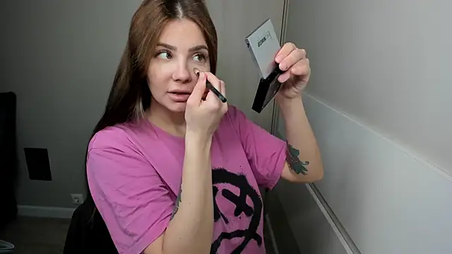 JuliaBusty online show from 10, 5, 2026