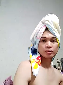 Snapshot of QueenSoreal chatting on 14, 2, 2025 QueenSoreal online show from 14, 2, 2025