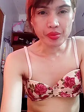 Snapshot of QueenSoreal chatting on 16, 2, 2025 QueenSoreal online show from 16, 2, 2025