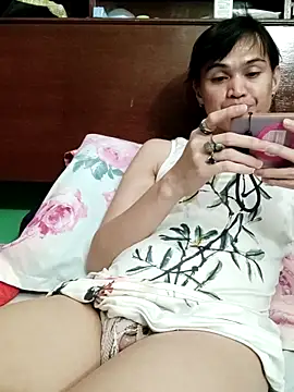 QueenSoreal online show from 2, 5, 2026