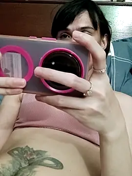 QueenSoreal online show from 10, 5, 2026