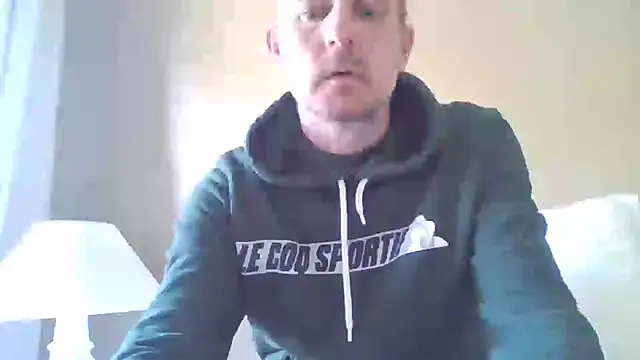 verylargecock online show from 12, 9, 2025