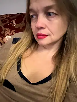 Snapshot of Susanel chatting on 17, 9, 2025 Susanel online show from 17, 9, 2025