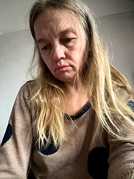 Snapshot of Susanel chatting on 18, 9, 2025 Susanel online show from 18, 9, 2025