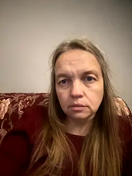 Snapshot of Susanel chatting on 9, 10, 2025 Susanel online show from 9, 10, 2025