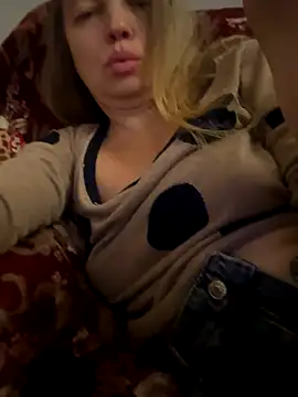 Snapshot of Susanel chatting on 17, 10, 2025 Susanel online show from 17, 10, 2025