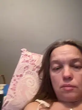 Snapshot of Susanel chatting on 23, 11, 2025 Susanel online show from 23, 11, 2025