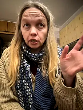 Snapshot of Susanel chatting on 30, 11, 2025 Susanel online show from 30, 11, 2025