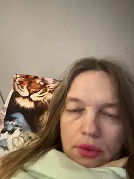 Snapshot of Susanel chatting on 14, 12, 2025 Susanel online show from 14, 12, 2025