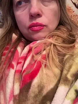 Snapshot of Susanel chatting on 16, 12, 2025 Susanel online show from 16, 12, 2025