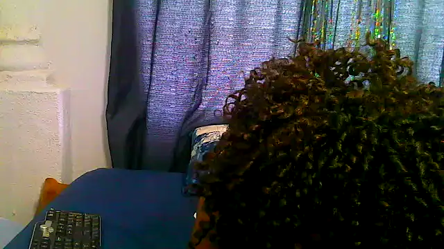 Snapshot of freaky_naughty chatting on 28, 12, 2024 freaky naughty online show from 28, 12, 2024