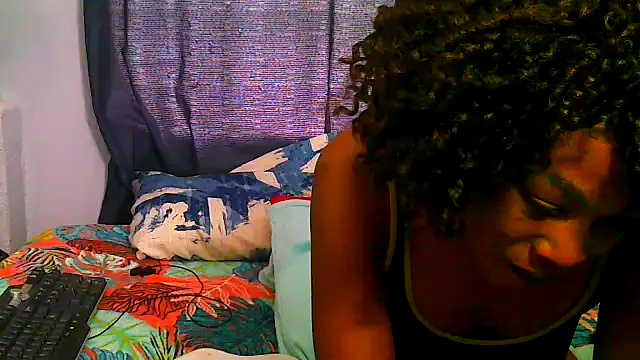 Snapshot of freaky_naughty chatting on 8, 1, 2025 freaky naughty online show from 8, 1, 2025