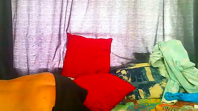 Snapshot of freaky_naughty chatting on 12, 1, 2025 freaky naughty online show from 12, 1, 2025