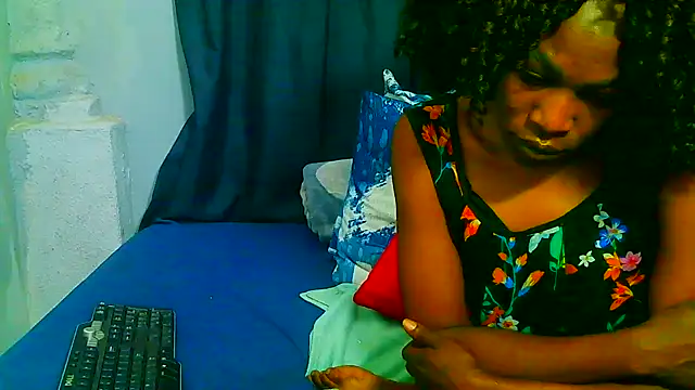 Snapshot of freaky_naughty chatting on 10, 2, 2025 freaky naughty online show from 10, 2, 2025