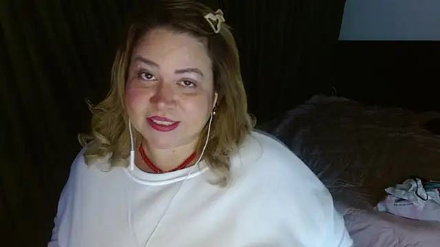 Snapshot of bella_savati chatting on 3, 1, 2025 bella savati online show from 3, 1, 2025