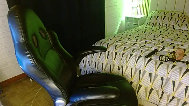 Snapshot of bella_savati chatting on 9, 2, 2025 bella savati online show from 9, 2, 2025