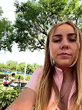 Snapshot of Brittanyrosexx chatting on 12, 9, 2025 Brittanyrosexx online show from 12, 9, 2025