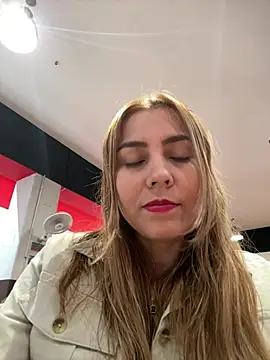 Brittanyrosexx online show from 10, 2, 2026