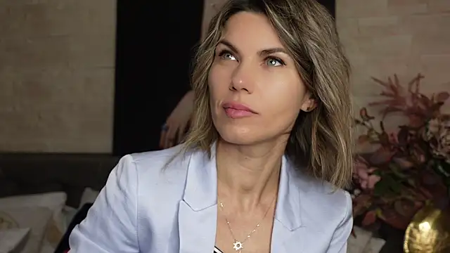 FeliciaKrige online show from 4, 5, 2026