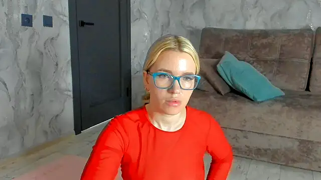 Snapshot of succubus chatting on 1, 4, 2026 succubus online show from 1, 4, 2026