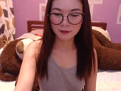 Snapshot of Sweety_Aria chatting on 4, 3, 2025 Sweety Aria online show from 4, 3, 2025