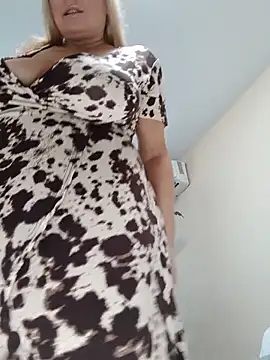 Liana MilfHot online show from 14, 5, 2026