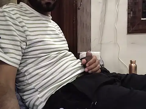 Snapshot of brownie_cake_cb chatting on 16, 11, 2025 brownie cake cb online show from 16, 11, 2025