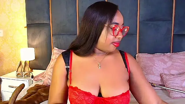 Snapshot of CaseyMoon chatting on 1, 11, 2025 CaseyMoon online show from 1, 11, 2025